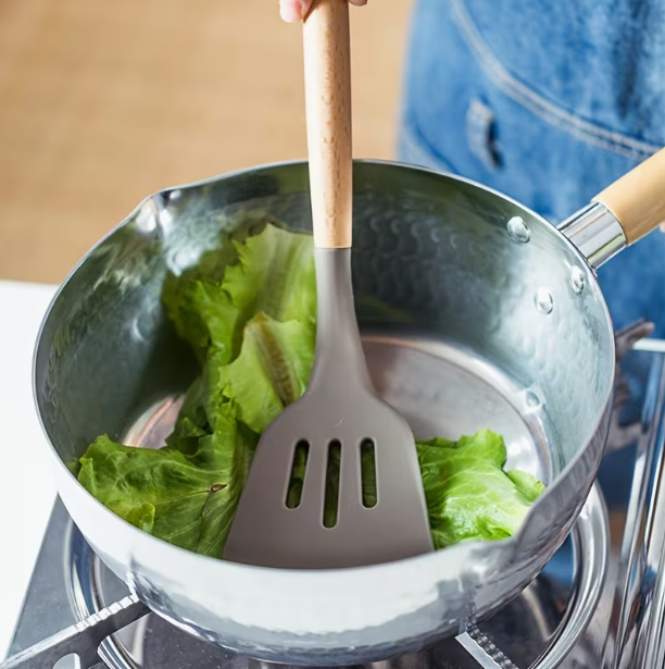 5PCS Non-Stick Silicone Spatula Set with Wooden Handles - Heat Resistant Kitchen Utensils (230°C)