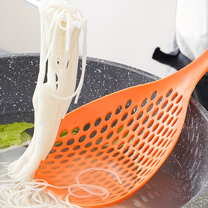 Household Noodle Scoop, Large Strainer Spoon for Noodles, Dumplings, and Wontons