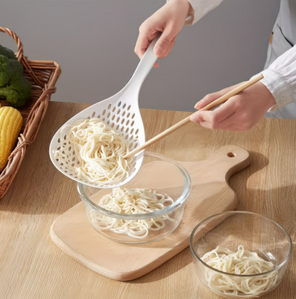 Household Noodle Scoop, Large Strainer Spoon for Noodles, Dumplings, and Wontons